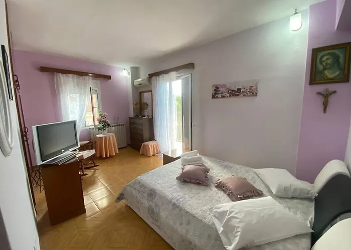 Lydia's דירה ליקסורי